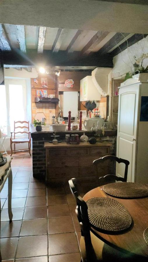 Le Cloitre Apartment Dole Bagian luar foto