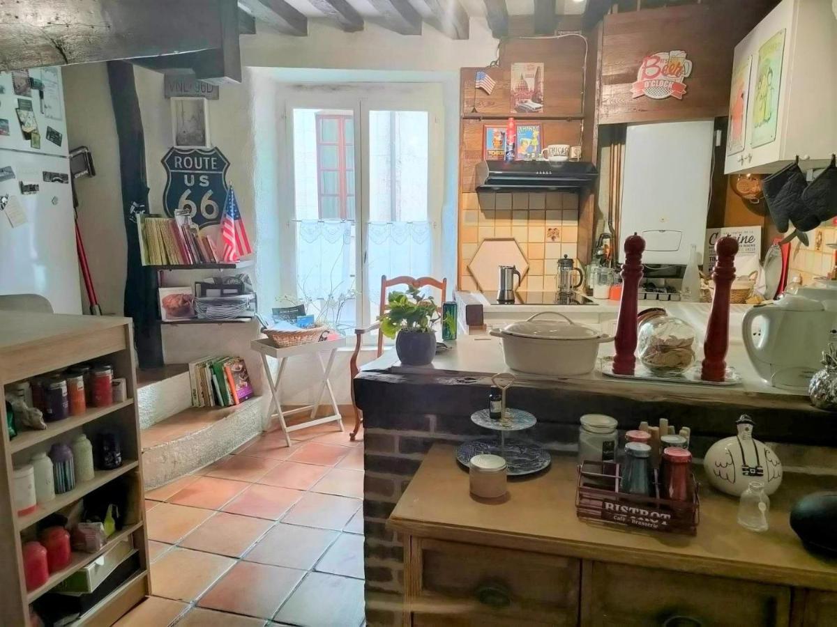 Le Cloitre Apartment Dole Bagian luar foto